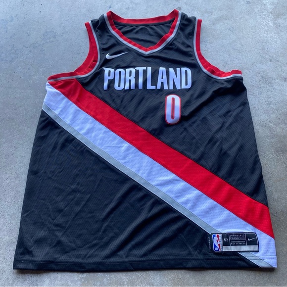 Damian Lillard Jersey Nike Portland Trail Blazers Swingman Icon EUC
Mens XL 52 - Picture 1 of 6